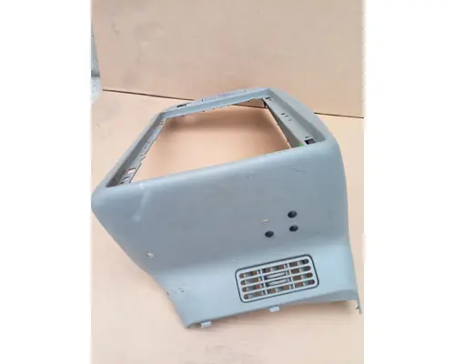 INTERNATIONAL 8600 Dash  Console Switch