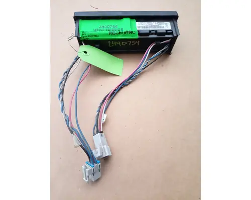 INTERNATIONAL 8600 Dash  Console Switch