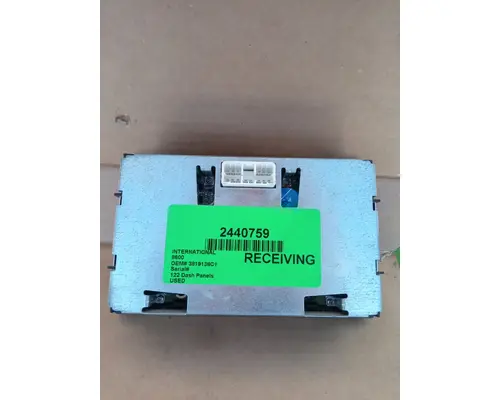 INTERNATIONAL 8600 Dash  Console Switch