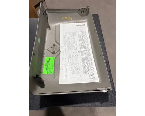 INTERNATIONAL 8600 Dash  Console Switch