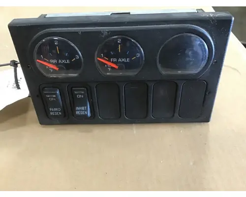 INTERNATIONAL 8600 Dash  Console Switch