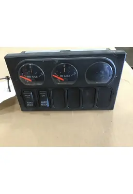 INTERNATIONAL 8600 Dash / Console Switch