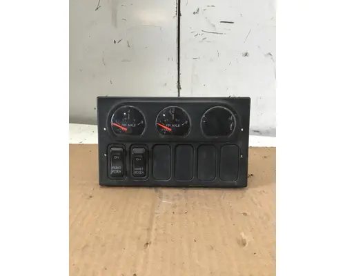 INTERNATIONAL 8600 Dash  Console Switch