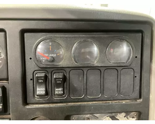 INTERNATIONAL 8600 Dash Assembly