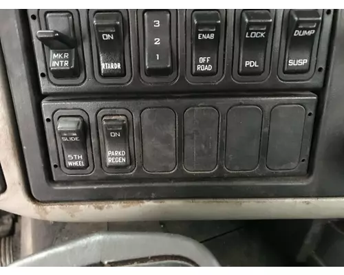 INTERNATIONAL 8600 Dash Assembly