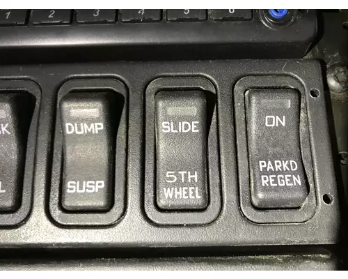 INTERNATIONAL 8600 Dash Assembly