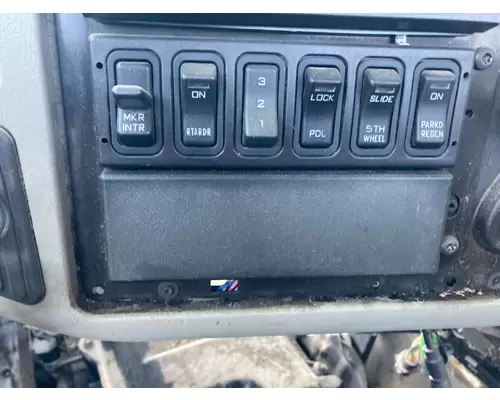 INTERNATIONAL 8600 Dash Assembly