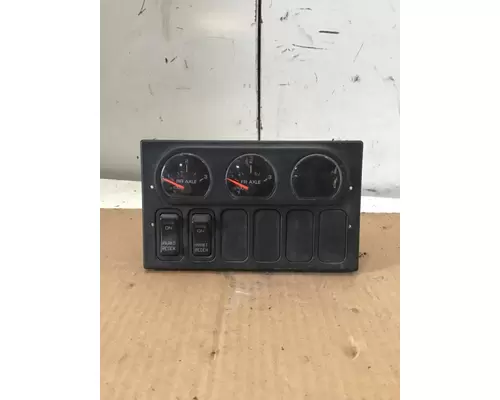 INTERNATIONAL 8600 Dash Panel