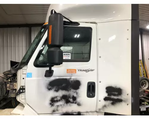 INTERNATIONAL 8600 Door Assembly, Front