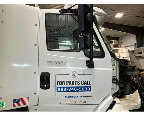 INTERNATIONAL 8600 Door Assembly, Front