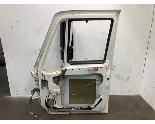 INTERNATIONAL 8600 Door Assembly, Front