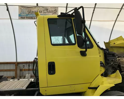 INTERNATIONAL 8600 Door Assembly, Front
