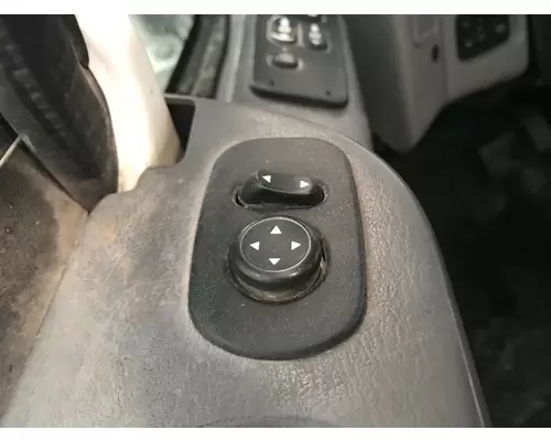 INTERNATIONAL 8600 Door Assembly, Front