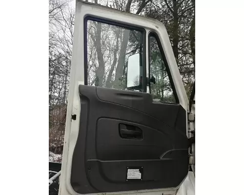 INTERNATIONAL 8600 Door Assembly, Front