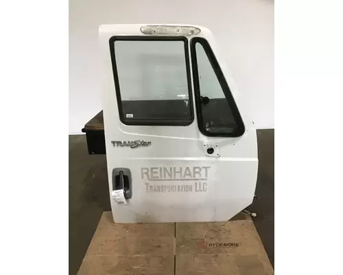 INTERNATIONAL 8600 Door Assembly