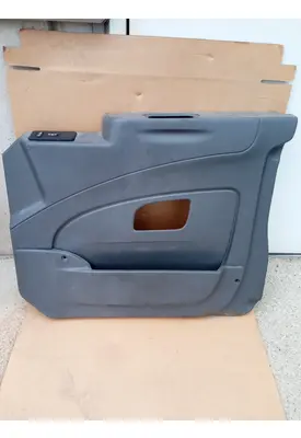 INTERNATIONAL 8600 Door Panel (Trim)
