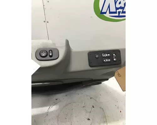 INTERNATIONAL 8600 Door Panel (Trim)