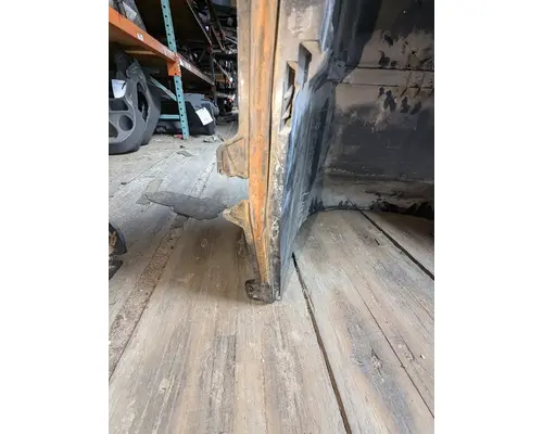 INTERNATIONAL 8600 Door Panel (Trim)