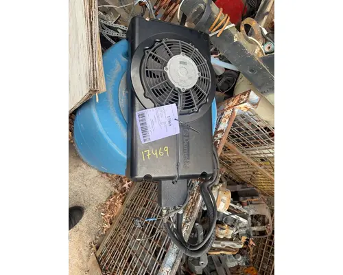 INTERNATIONAL 8600 Equipment (Mounted)