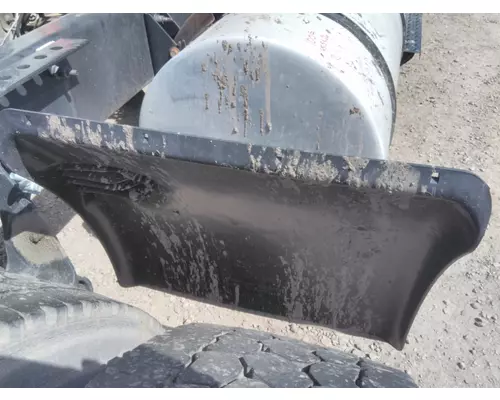 INTERNATIONAL 8600 FENDER, QUARTERHALF REAR