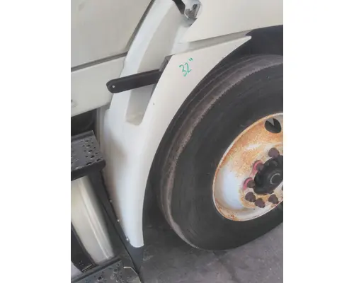 INTERNATIONAL 8600 FENDER EXTENSION