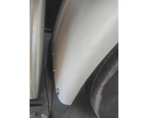 INTERNATIONAL 8600 FENDER EXTENSION