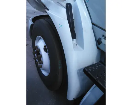 INTERNATIONAL 8600 FENDER EXTENSION
