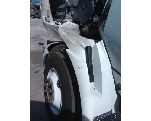 INTERNATIONAL 8600 FENDER EXTENSION