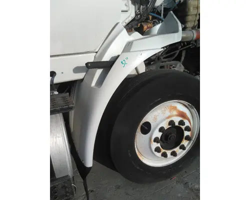 INTERNATIONAL 8600 FENDER EXTENSION