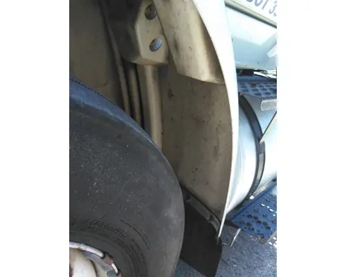 INTERNATIONAL 8600 FENDER EXTENSION