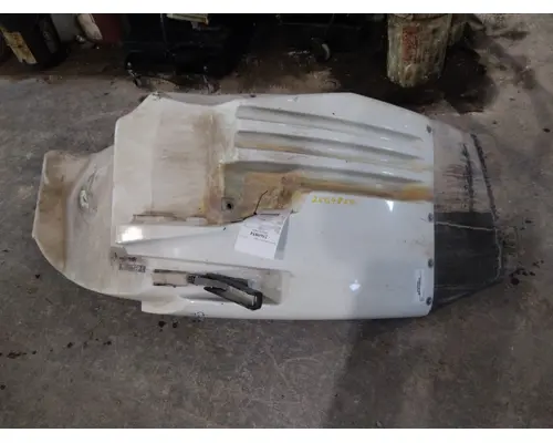 INTERNATIONAL 8600 FENDER EXTENSION