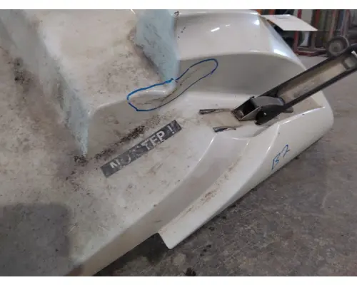 INTERNATIONAL 8600 FENDER EXTENSION