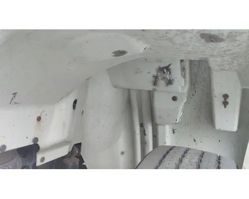 INTERNATIONAL 8600 FENDER EXTENSION