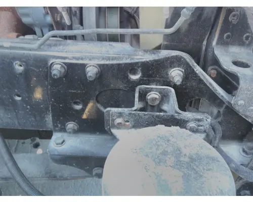 INTERNATIONAL 8600 FRAME HORN