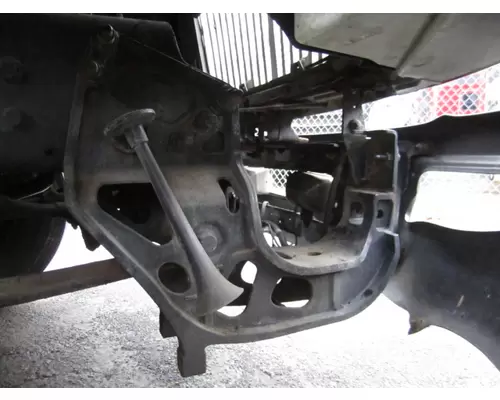INTERNATIONAL 8600 FRAME HORN