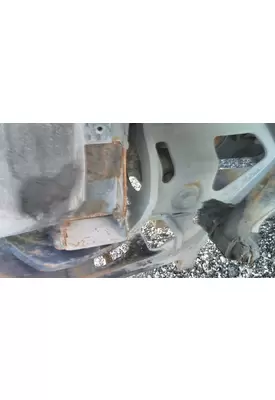 INTERNATIONAL 8600 FRAME HORN