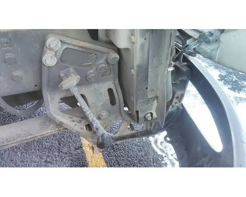 INTERNATIONAL 8600 FRAME HORN