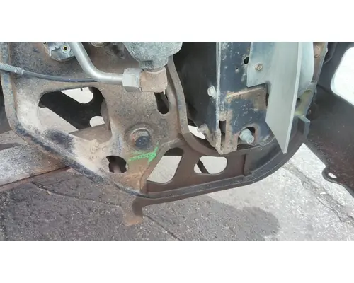 INTERNATIONAL 8600 FRAME HORN