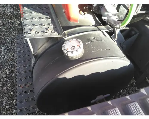 INTERNATIONAL 8600 FUEL TANK