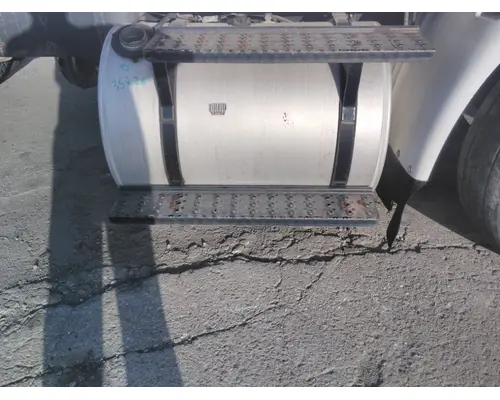 INTERNATIONAL 8600 FUEL TANK