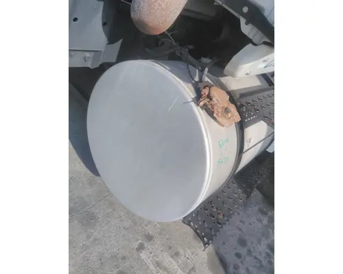 INTERNATIONAL 8600 FUEL TANK