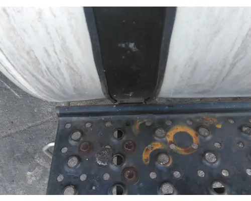 INTERNATIONAL 8600 FUEL TANK