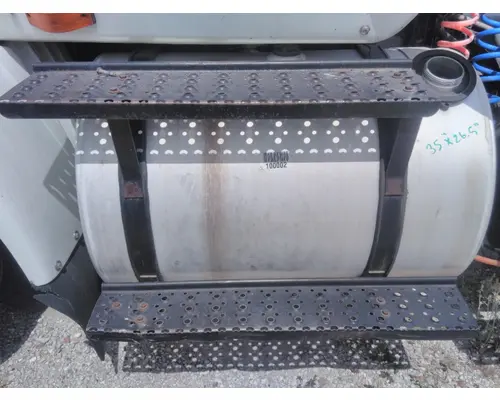 INTERNATIONAL 8600 FUEL TANK