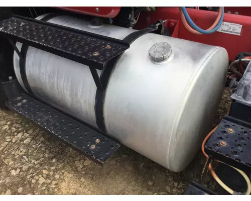 INTERNATIONAL 8600 FUEL TANK