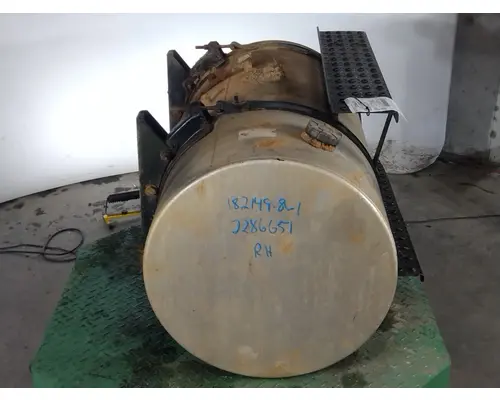 INTERNATIONAL 8600 FUEL TANK