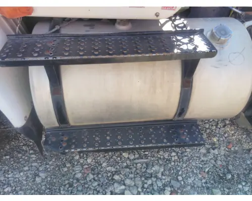 INTERNATIONAL 8600 FUEL TANK