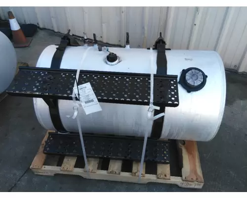 INTERNATIONAL 8600 FUEL TANK