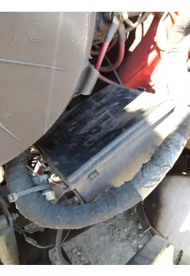 INTERNATIONAL 8600 FUSE BOX
