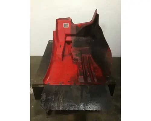 INTERNATIONAL 8600 Fender Extension