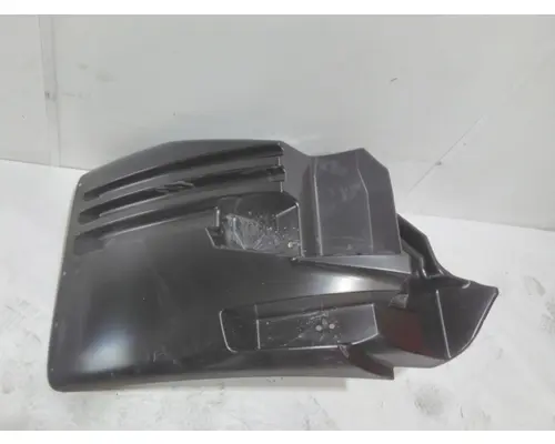 INTERNATIONAL 8600 Fender Extension